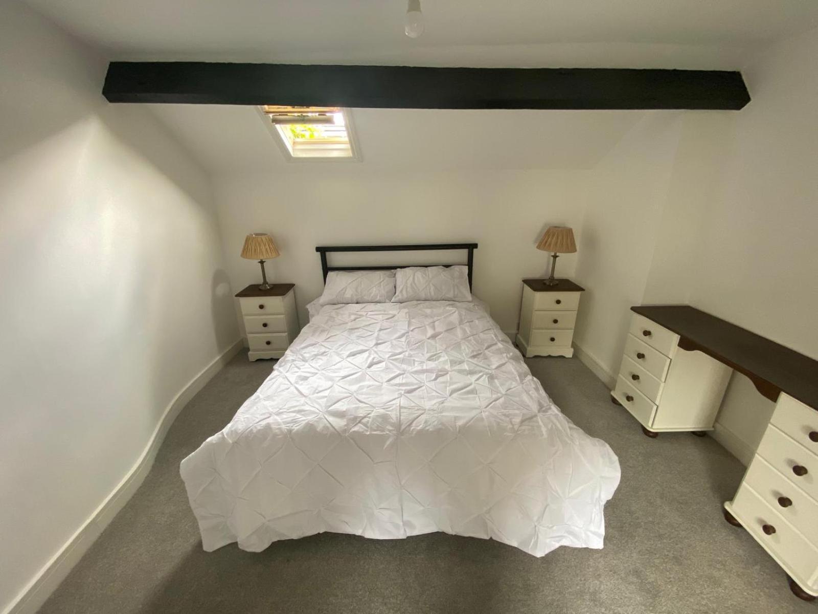 Brithdir Cottage Мертир-Тидвилл Экстерьер фото